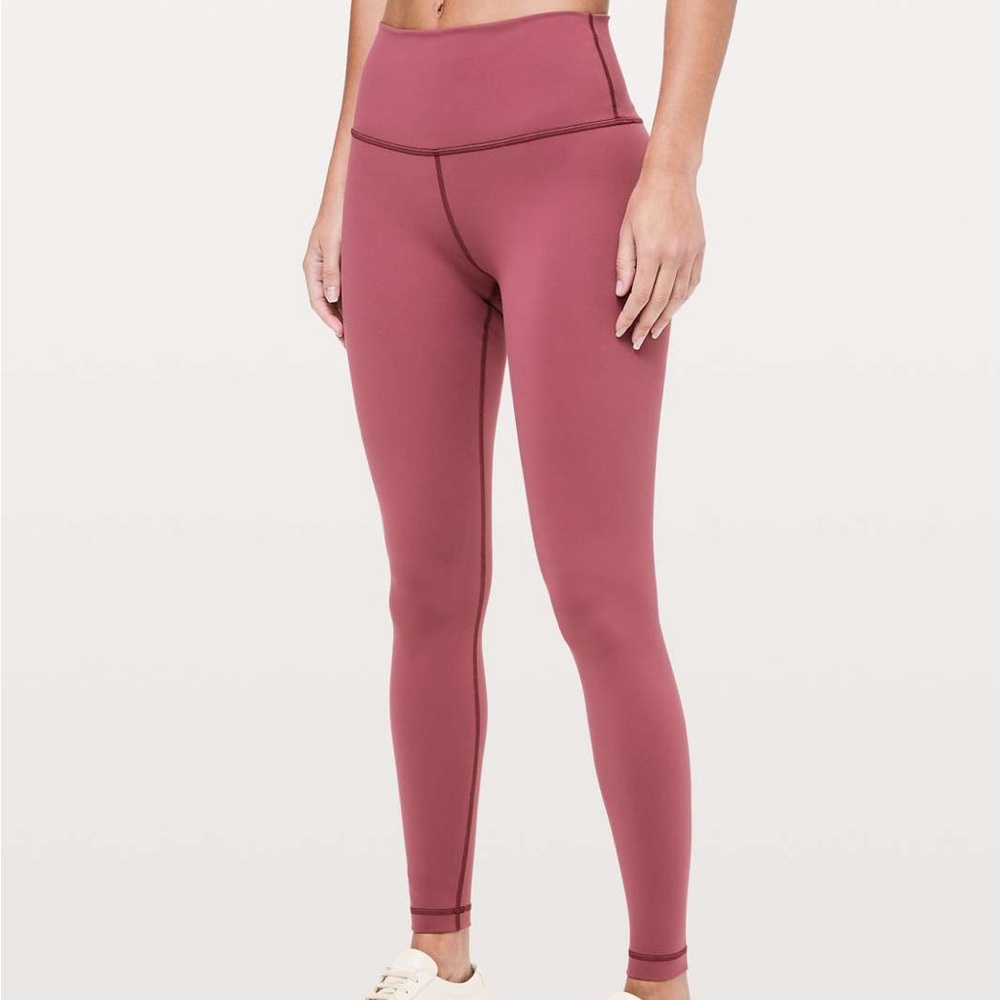 SOLD Lululemon Wunder Under Leggings